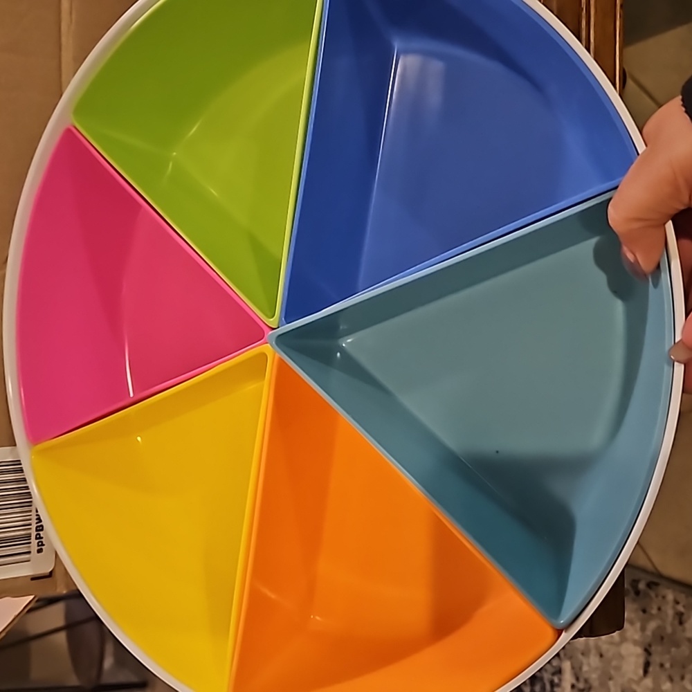 Multiple color trays multiple use party/art/snacks 14" 6 compartments removable